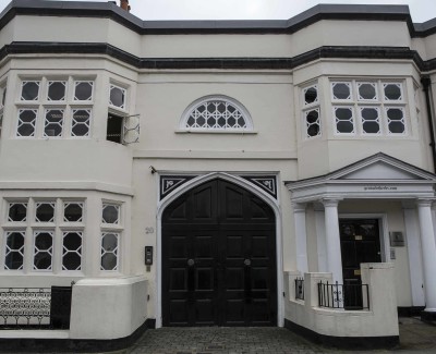 3 Burkes Lodge Showroom-Street Entrance